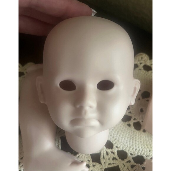 1993 Imsco Elke Hutchins Bernadette Doll Parts - Picture 5 of 7